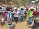 ¡Los pueblos tienen que vivir con dignidad! exclama Félix Salgado al cerrar campaña en Cacahuatepec
