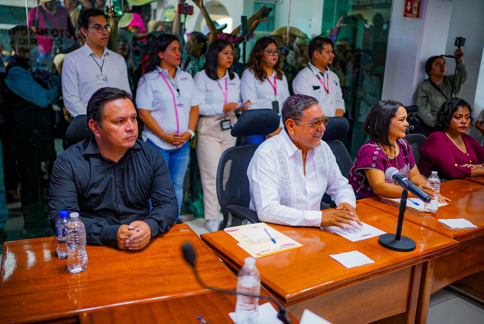 Félix Salgado recibe constancia como senador electo de Guerrero